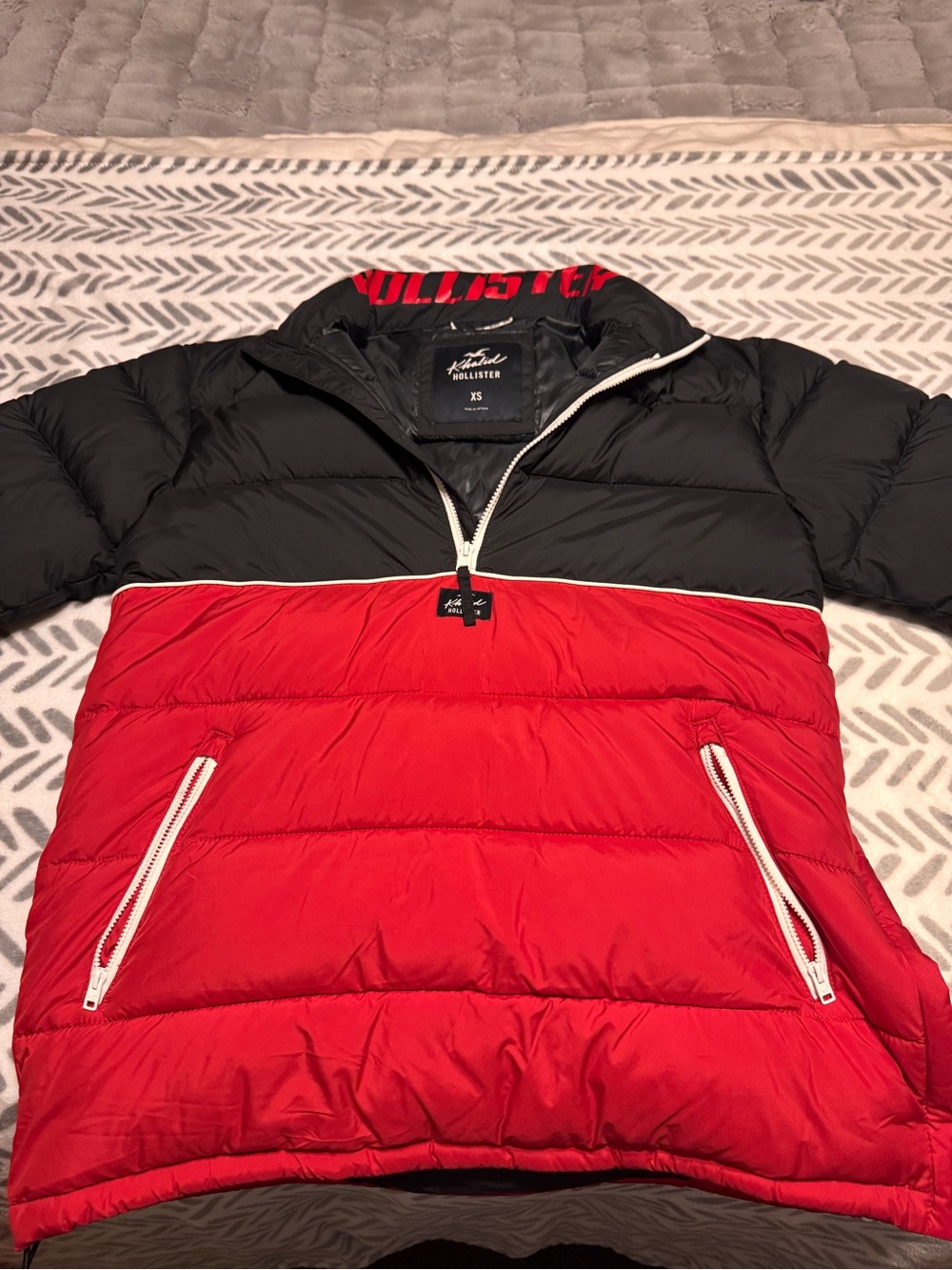 Hollister Black & Red Quilted Half-Zip Puffer